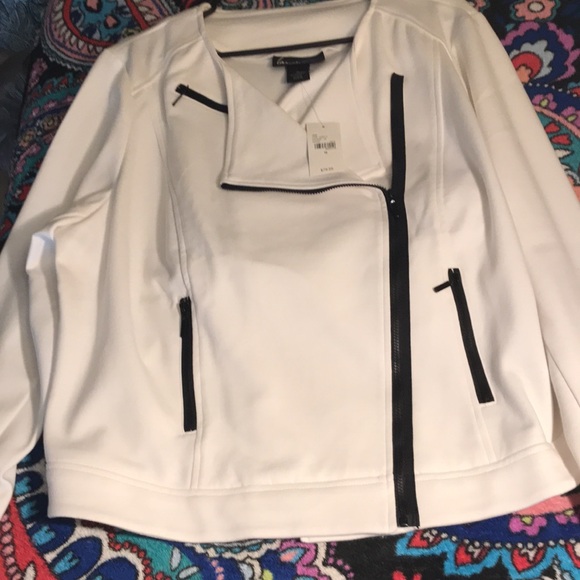 NWT Lane Bryant White With Black Zippers Moto Jacket Size 18W - Picture 8 of 11